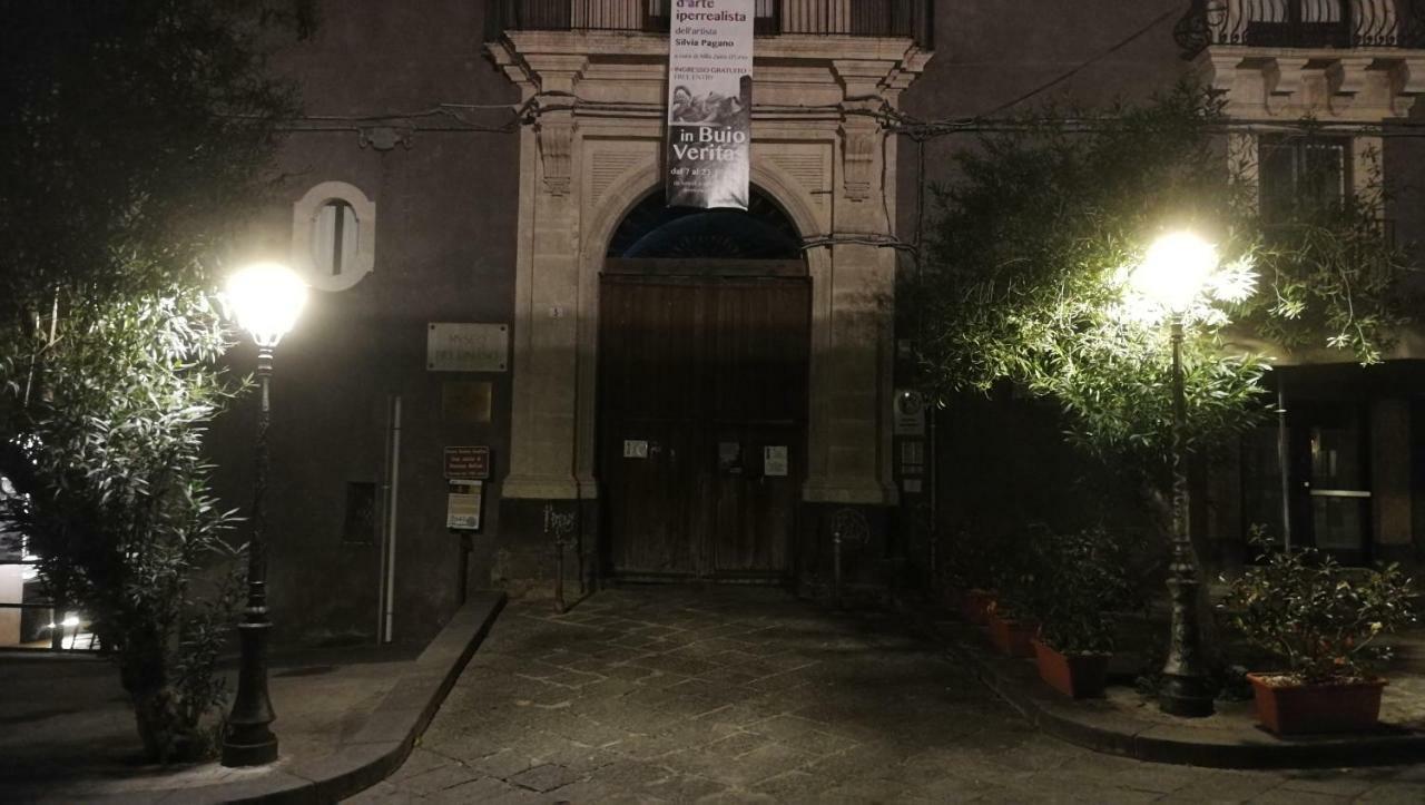 Апартаменты Finestre Sul Teatro - Catania - Parking Included Экстерьер фото